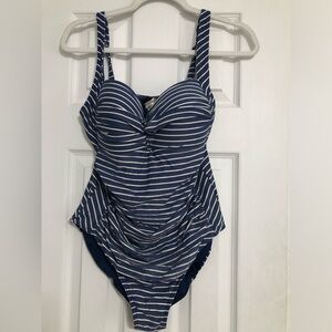 Nip‎ tuck swim blue white striped molded cup swimsuit ONE PIECE women’s size 10